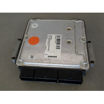 CALCULATEUR MOTEUR RENAULT CLIO