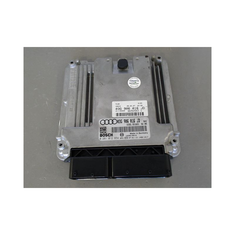 CALCULATEUR MOTEUR AUDI A4
