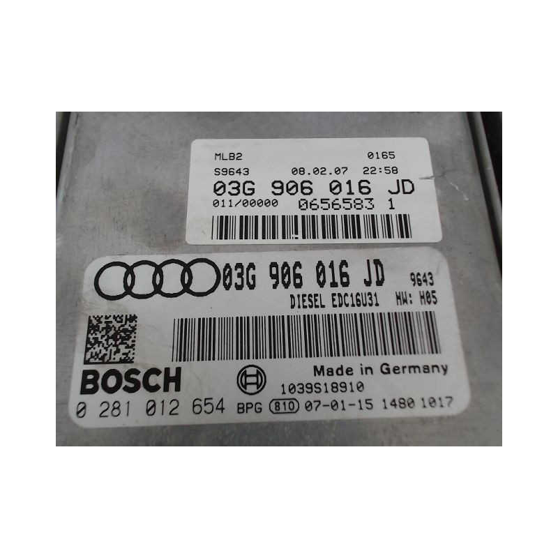 CALCULATEUR MOTEUR AUDI A4