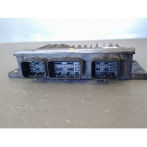 CALCULATEUR MOTEUR RENAULT CLIO