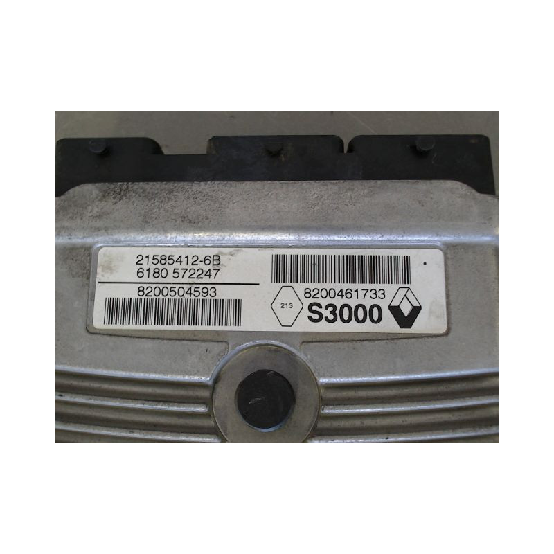 CALCULATEUR MOTEUR RENAULT CLIO