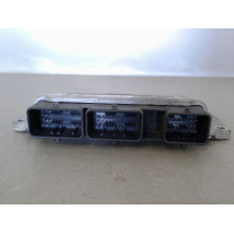 CALCULATEUR MOTEUR RENAULT CLIO