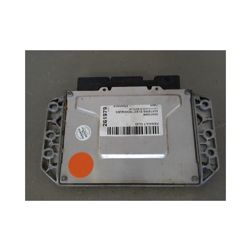 CALCULATEUR MOTEUR RENAULT CLIO