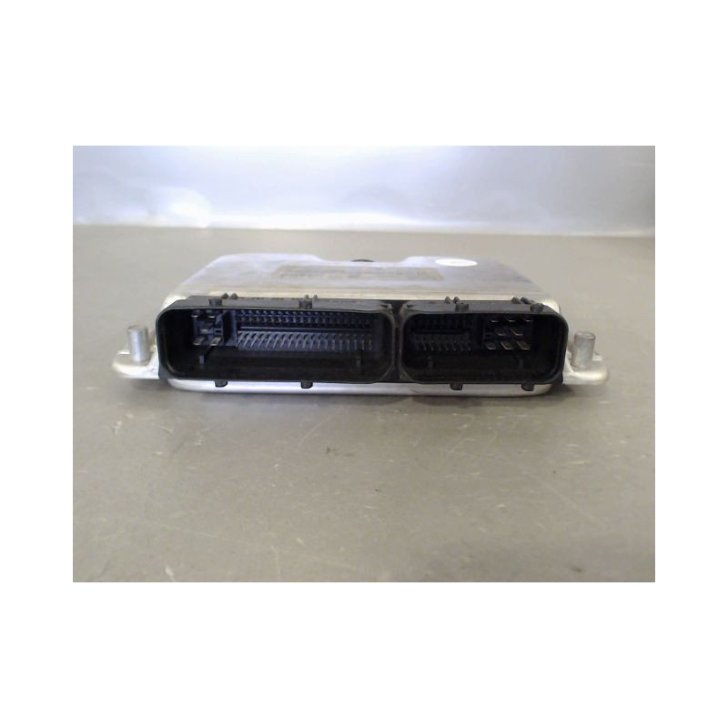 CALCULATEUR MOTEUR SEAT IBIZA