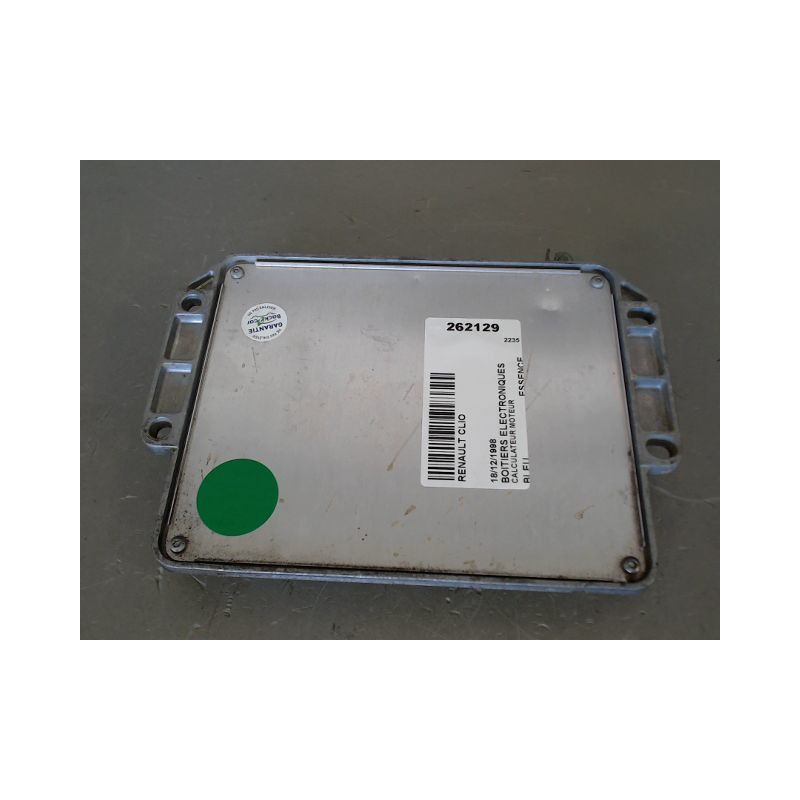 CALCULATEUR MOTEUR RENAULT CLIO