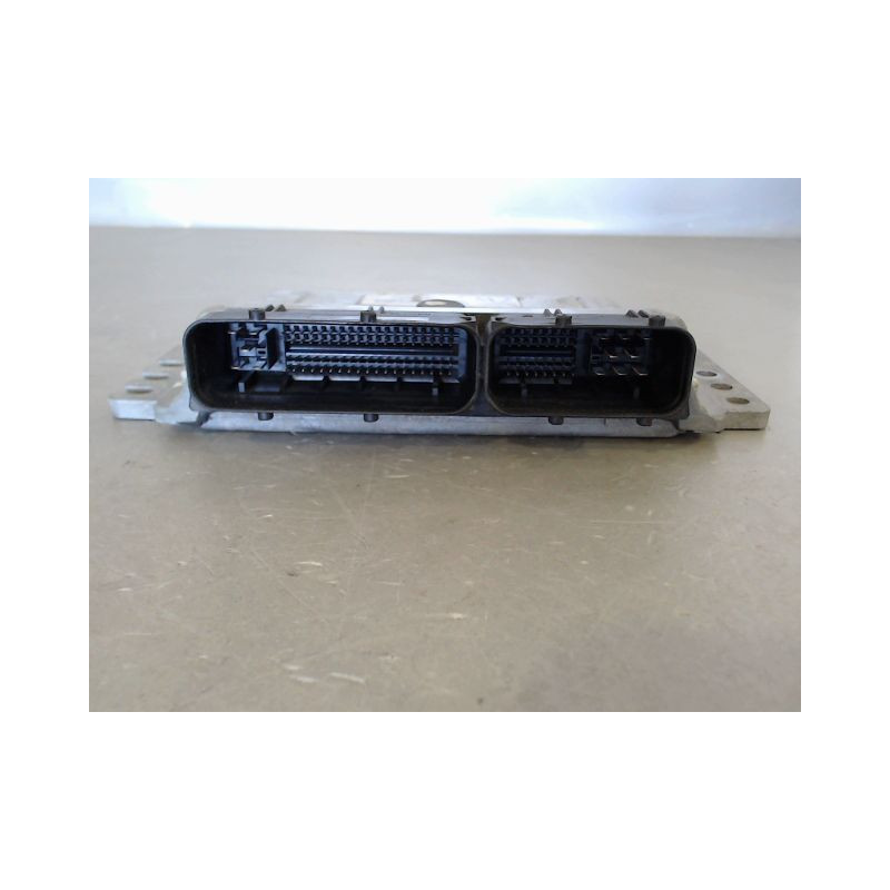 CALCULATEUR MOTEUR NISSAN MICRA
