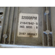 CALCULATEUR MOTEUR RENAULT LAGUNA