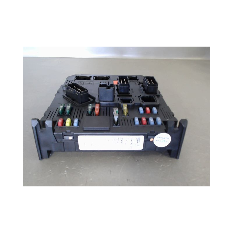 BOITIER GESTION HABITACLE PEUGEOT 206