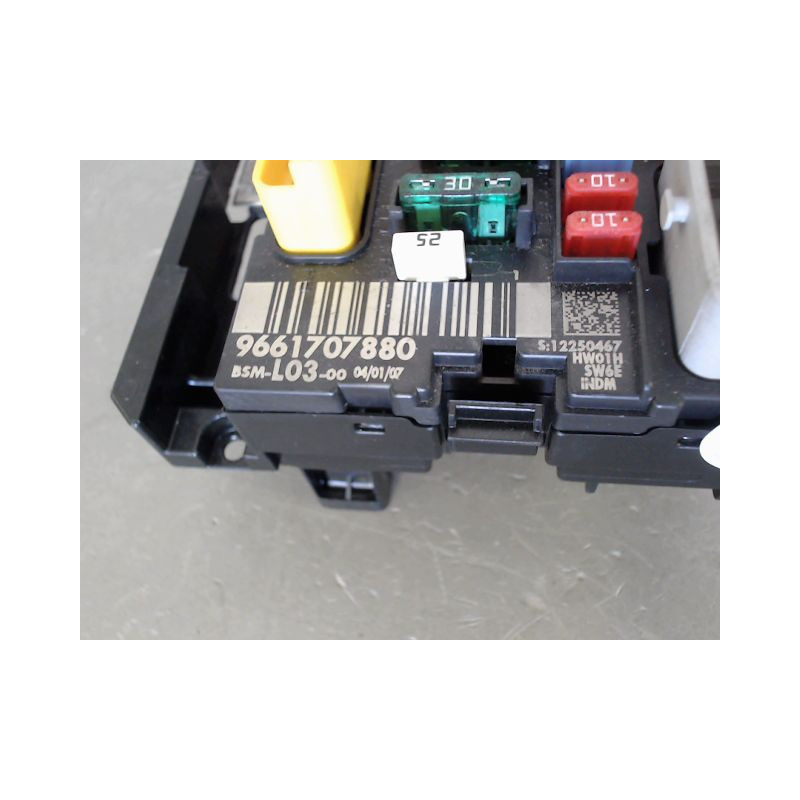 BOITE A FUSIBLES CITROEN C3
