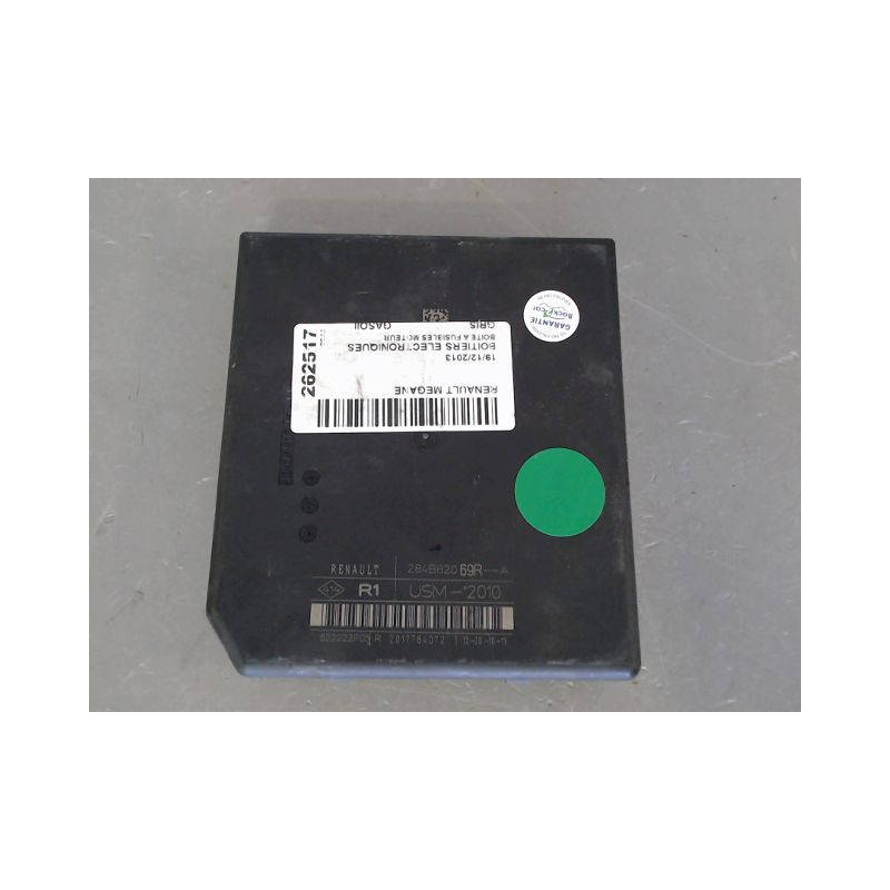 BOITE A FUSIBLES RENAULT MEGANE