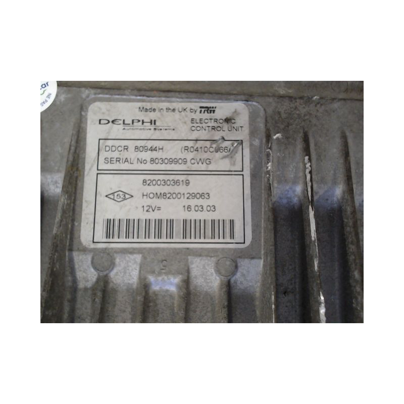 CALCULATEUR MOTEUR RENAULT CLIO