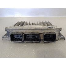 CALCULATEUR MOTEUR RENAULT CLIO