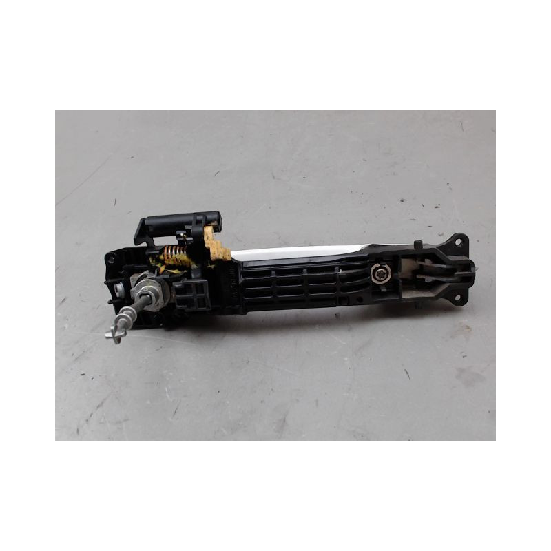 POIGNEE EXTERIEURE PORTE AVANT GAUCHE SUZUKI SWIFT