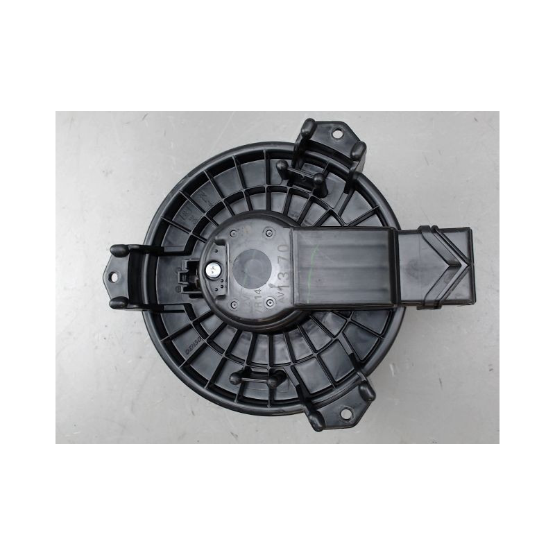 MOTEUR VENTILATEUR CHAUFFAGE SUZUKI SWIFT