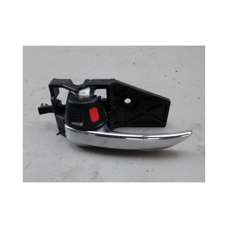 POIGNEE INTERIEURE PORTE AVANT GAUCHE SUZUKI SWIFT
