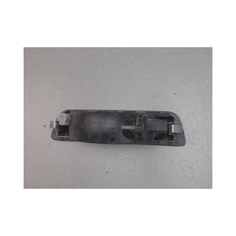 FEU BROUILLARD CENTRAL ARRIERE NISSAN QASHQAI