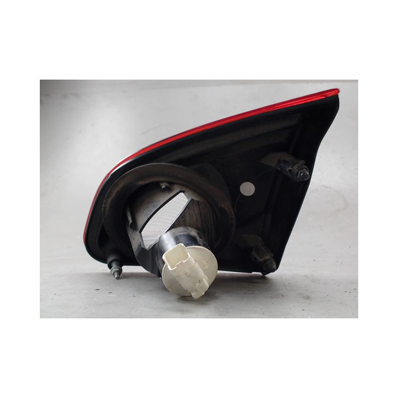 FEU ARRIERE INTERIEUR GAUCHE NISSAN QASHQAI