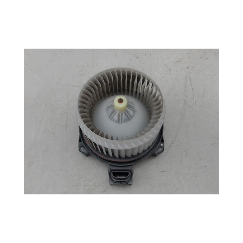 MOTEUR VENTILATEUR CHAUFFAGE SUZUKI SWIFT