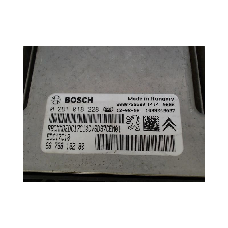 CALCULATEUR MOTEUR PEUGEOT 208