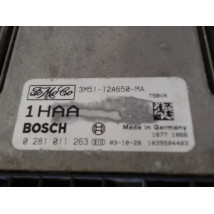 CALCULATEUR MOTEUR FORD FOCUS
