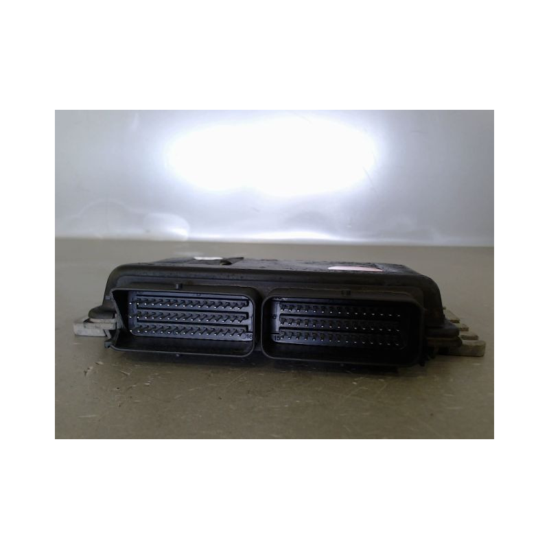 CALCULATEUR MOTEUR RENAULT MEGANE