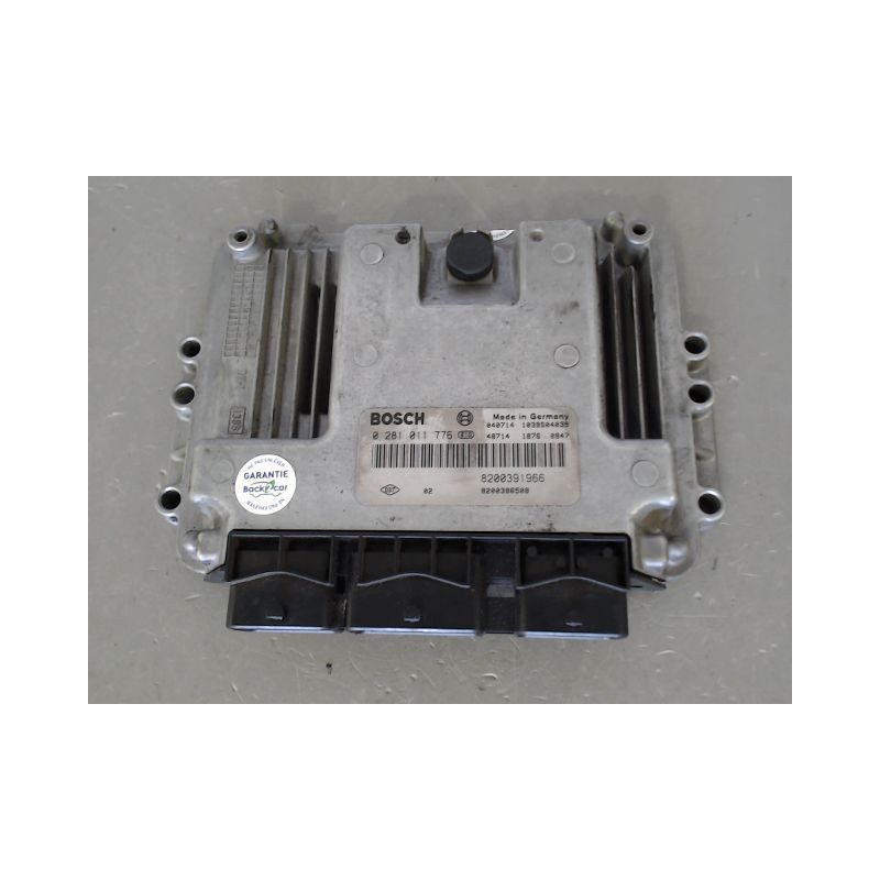 CALCULATEUR MOTEUR RENAULT MEGANE