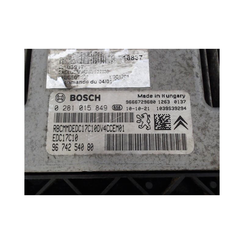 CALCULATEUR MOTEUR PEUGEOT 207