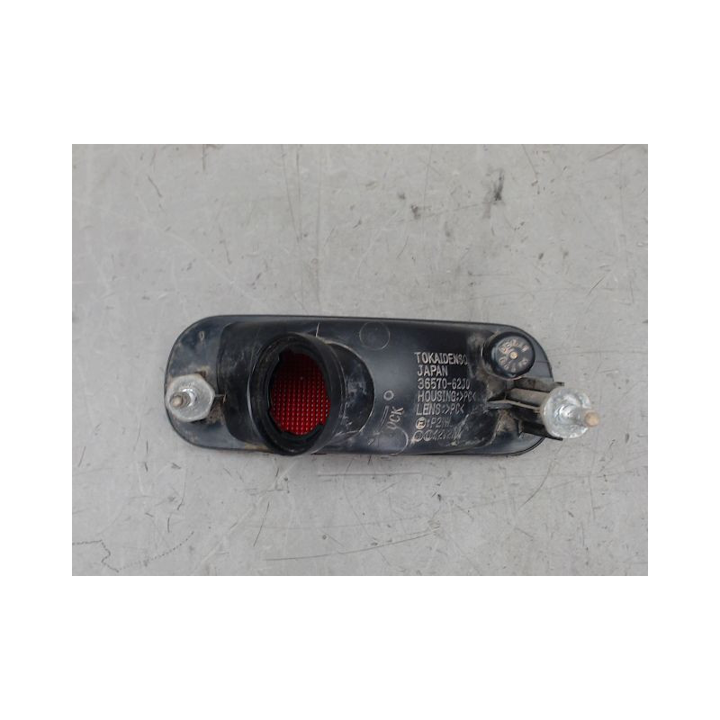 FEU BROUILLARD CENTRAL ARRIERE SUZUKI SWIFT