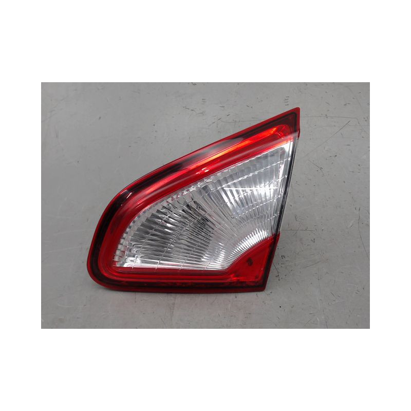 FEU ARRIERE INTERIEUR DROIT NISSAN QASHQAI