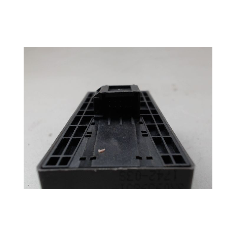 COMMANDE LEVE-GLACE PORTE AVG AUDI A1