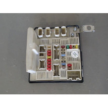BOITE A FUSIBLES RENAULT MEGANE