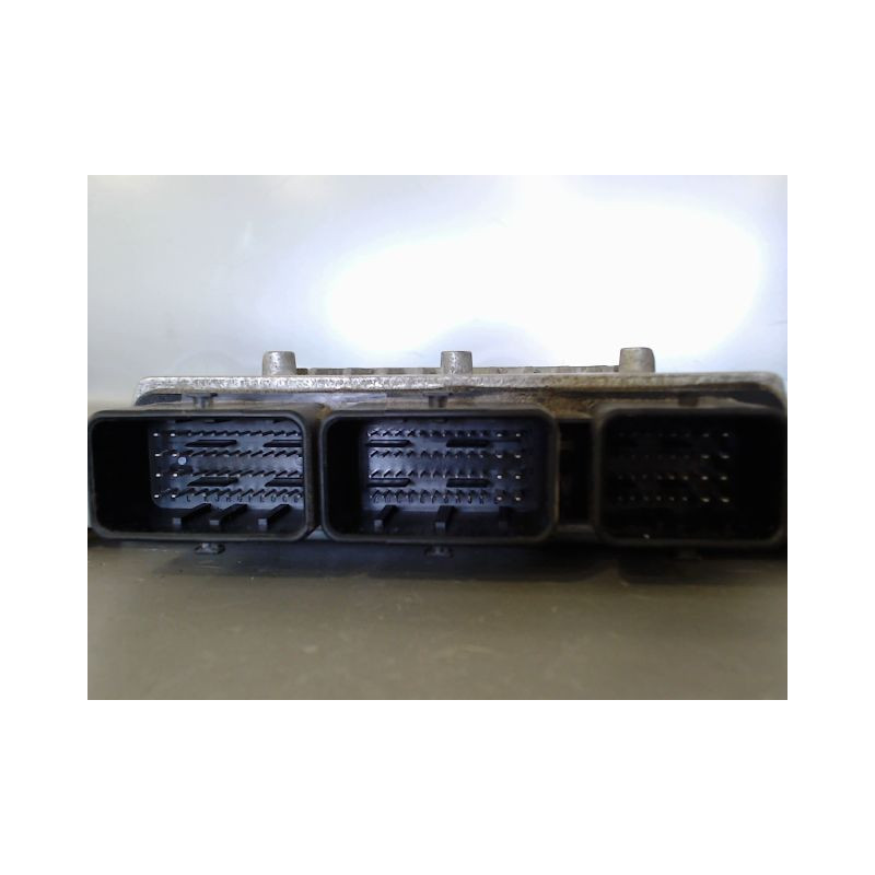 CALCULATEUR MOTEUR FORD FIESTA