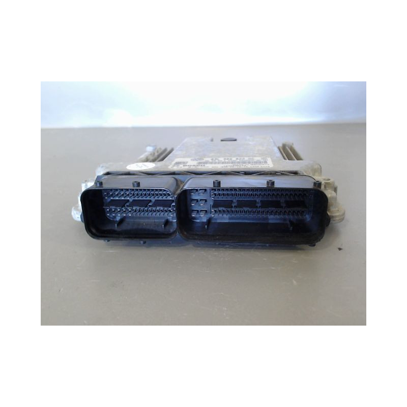 CALCULATEUR MOTEUR VOLKSWAGEN GOLF
