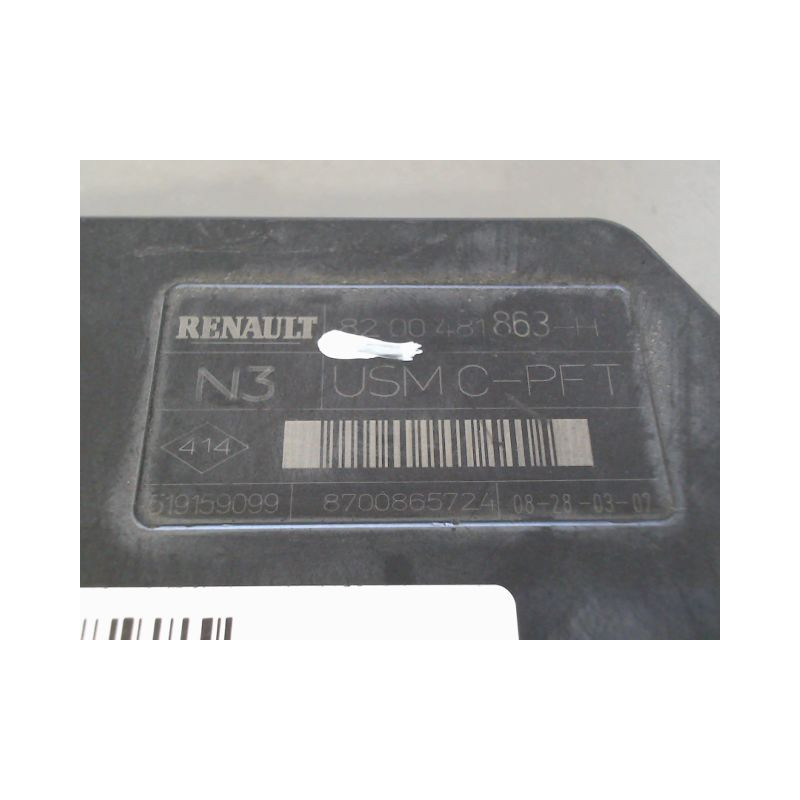 BOITE A FUSIBLES RENAULT MEGANE