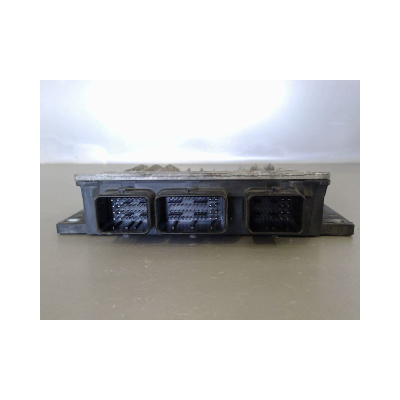 CALCULATEUR MOTEUR NISSAN NOTE