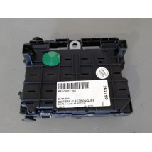 BOITE A FUSIBLES PEUGEOT 206