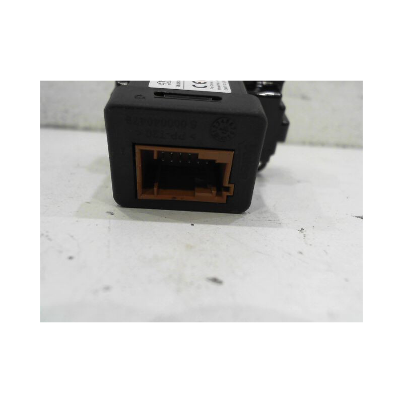 LECTEUR DE CARTE CITROEN C4