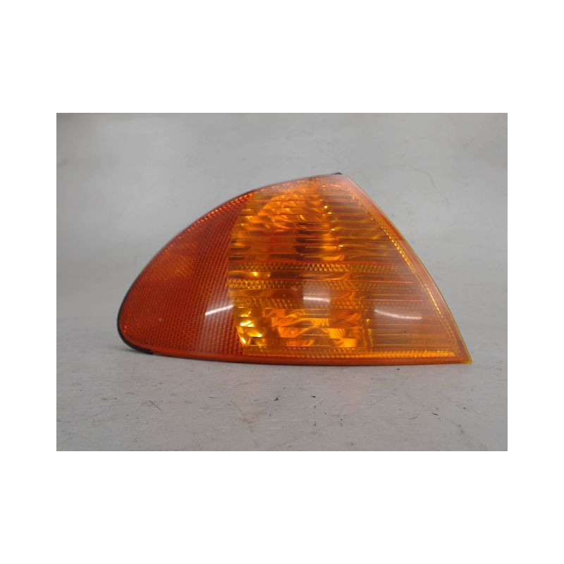 CLIGNOTANT DROIT B.M.W. SERIE 3