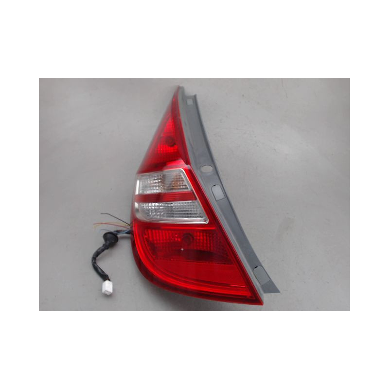 FEU ARRIERE GAUCHE  HYUNDAI I30