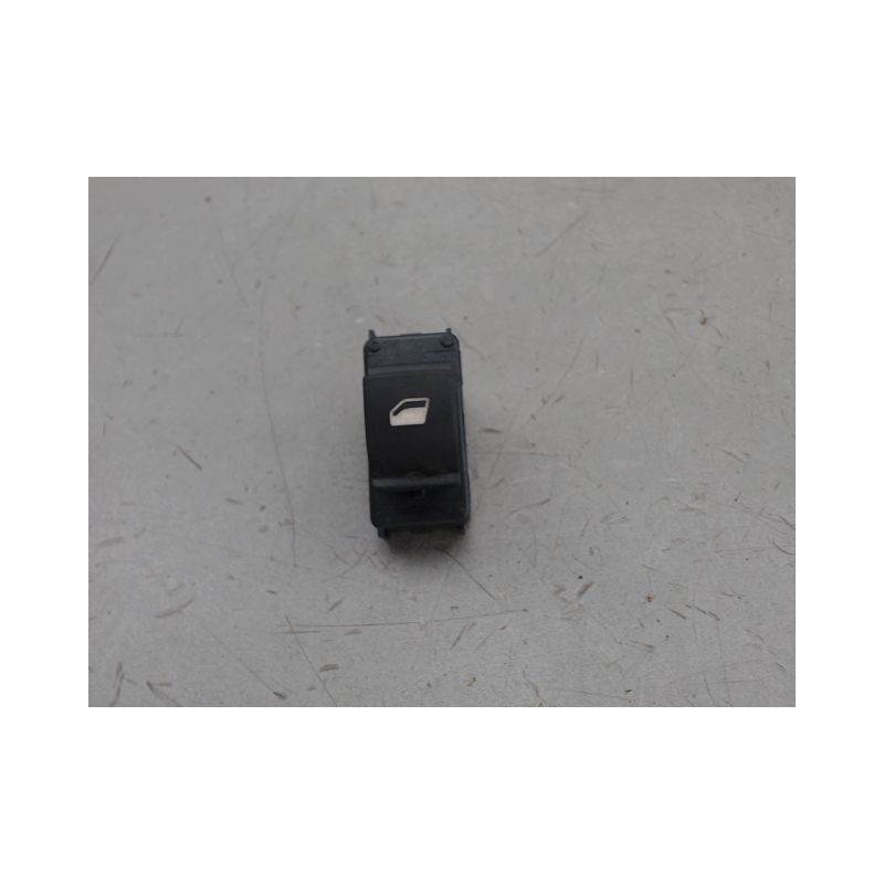 COMMANDE LEVE-GLACE PORTE AVD PEUGEOT 3008