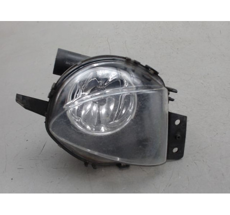 PHARE ANTIBROUILLARD AVD