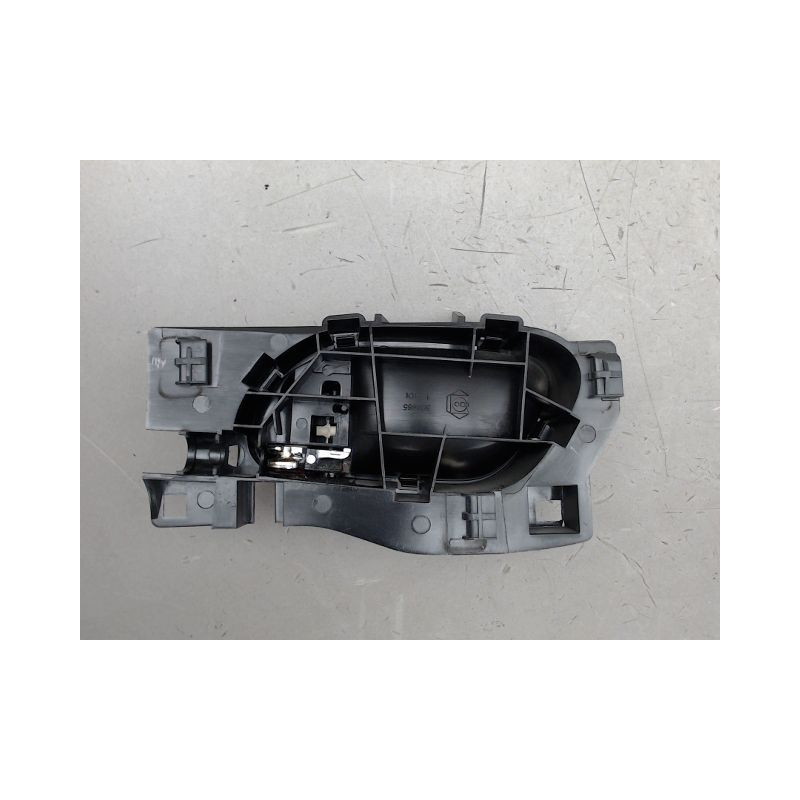 POIGNEE INTERIEURE PORTE AVANT DROIT PEUGEOT 208