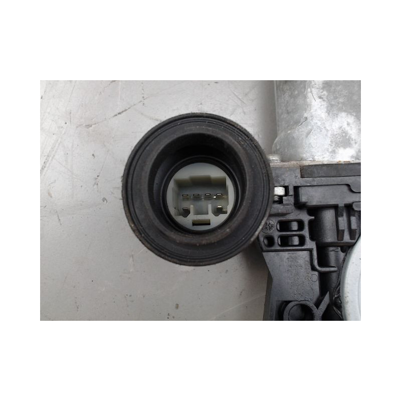 MECANISME LEVE-GLACE AVANT DROIT SUZUKI SWIFT