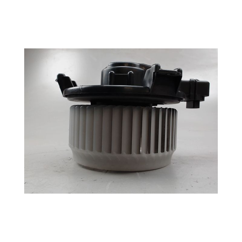 MOTEUR VENTILATEUR CHAUFFAGE SUZUKI SWIFT