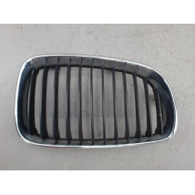 GRILLE CALANDRE DROIT B.M.W. SERIE 1