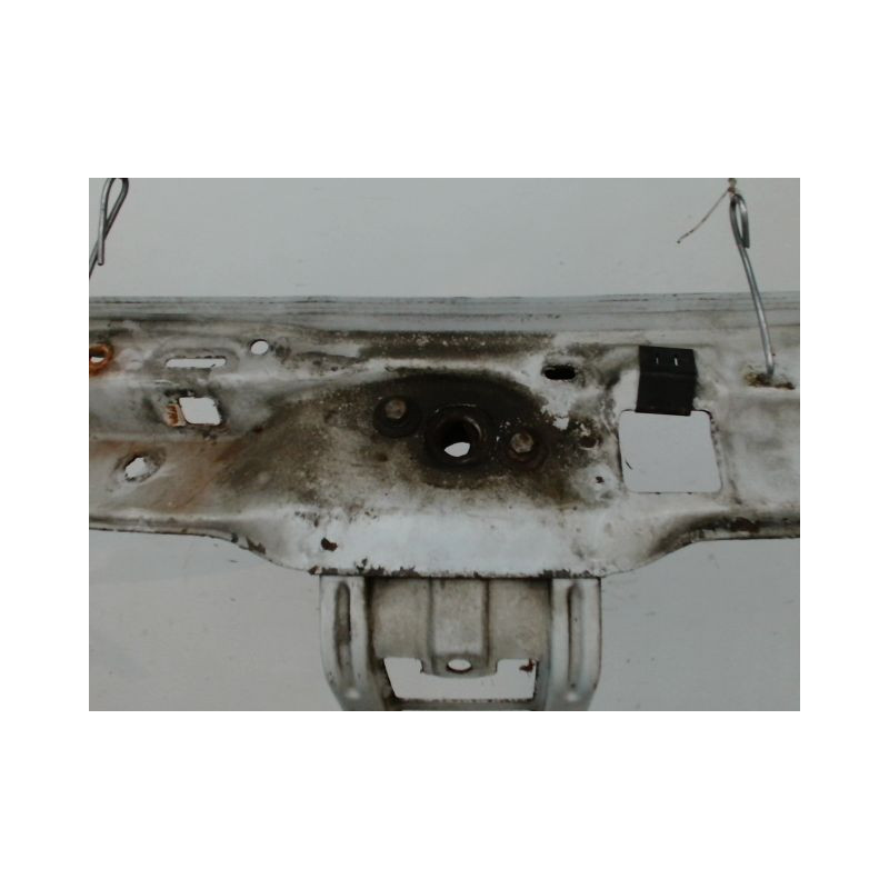 TRAVERSE SUPERIEURE ARMATURE AVANT RENAULT CLIO