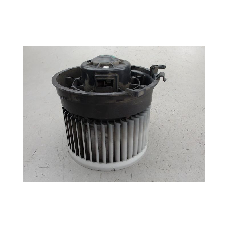 MOTEUR VENTILATEUR CHAUFFAGE NISSAN QASHQAI