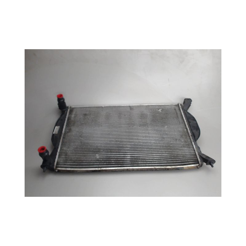 RADIATEUR AUDI A4