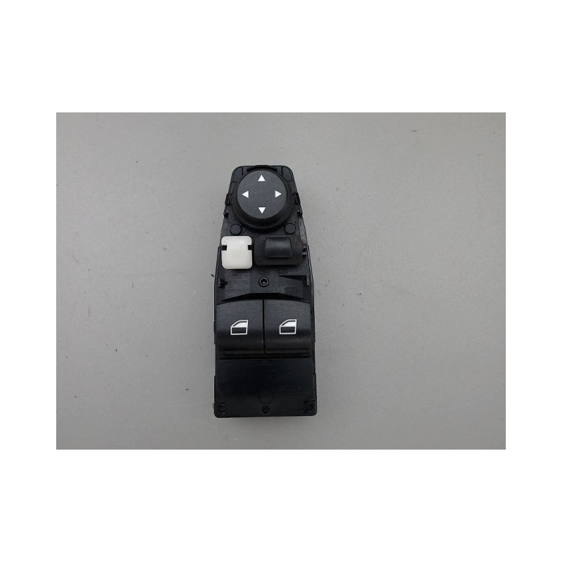 COMMANDE LEVE-GLACE PORTE AVG B.M.W. SERIE 1