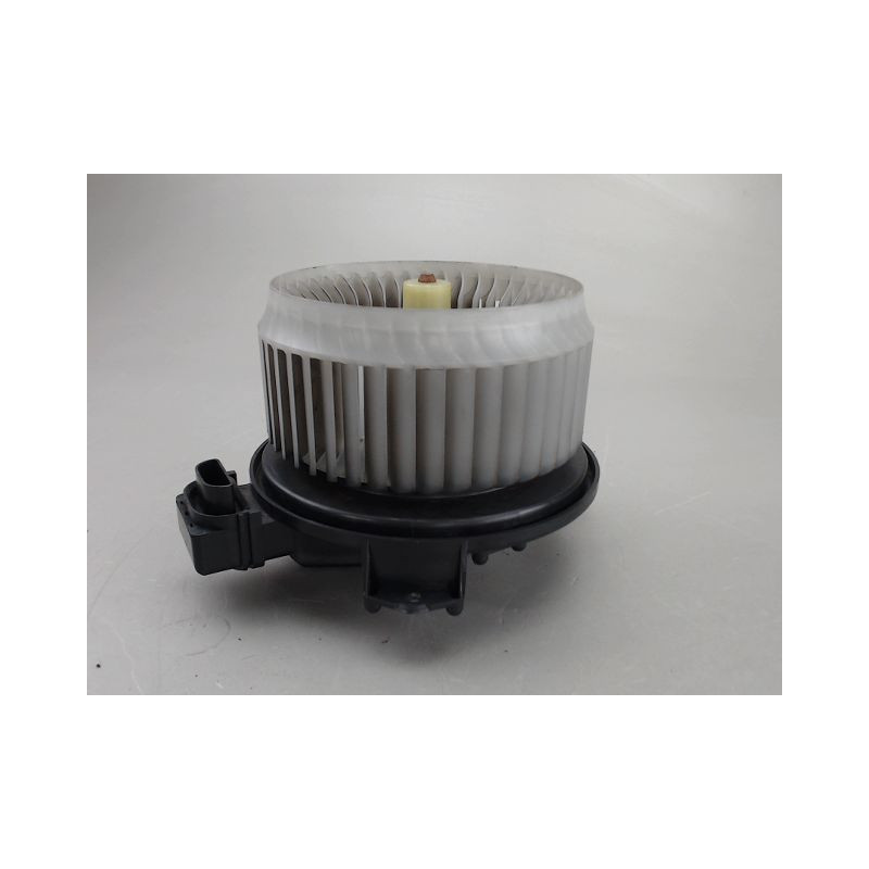 MOTEUR VENTILATEUR CHAUFFAGE SUZUKI SWIFT